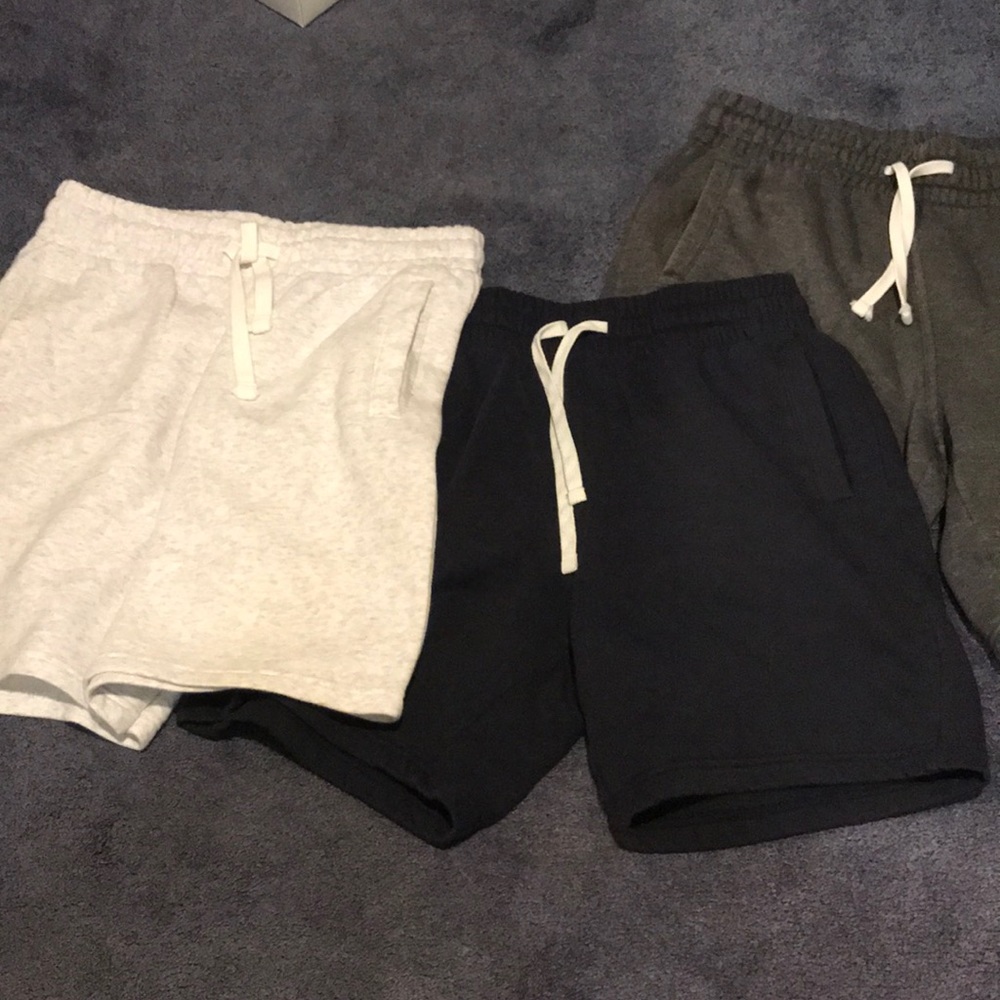 3 H&M SHORTS SIZE SMALL